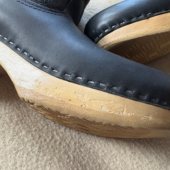 No. 6 5" Pull On Shearling Clog Boot on Mid Heel in Ink Aviator - Picture 5 of 12